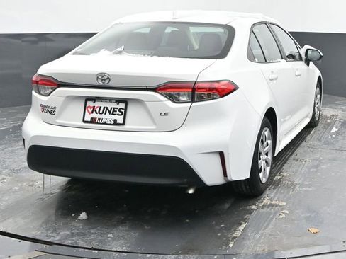 Used 2025 Toyota Corolla LE image 8