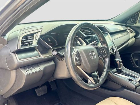 Used 2020 Honda Civic EX image 9