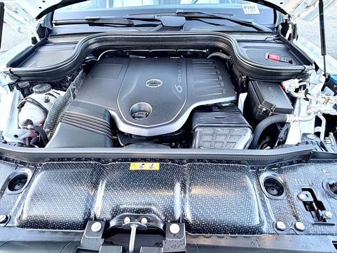 Used 2025 Mercedes-Benz GLS 450 4MATIC image 34