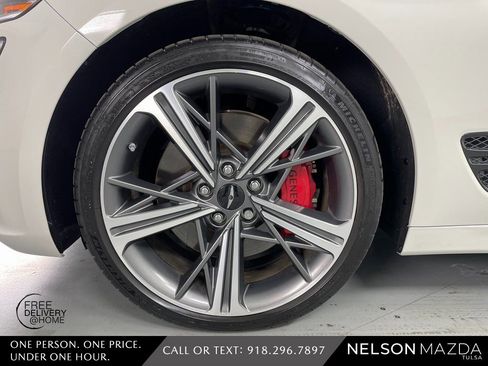 Used 2024 Genesis G70 3.3T Advanced w/ Sport Prestige Package image 11