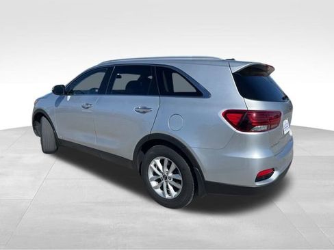 Used 2020 Kia Sorento LX w/ LX I4 Convenience Package image 25