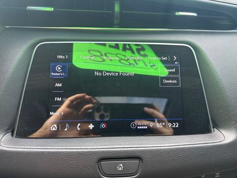 Used 2022 Cadillac XT4 Luxury w/ Cold Weather Package FWD image 32
