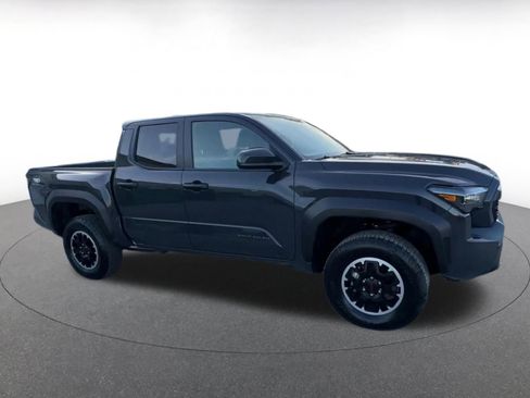 Used 2025 Toyota Tacoma TRD Off-Road image 16
