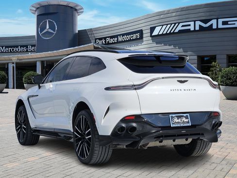 Used 2023 Aston Martin DBX 707 image 4