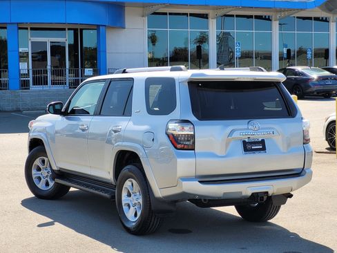 Used 2022 Toyota 4Runner SR5 Premium image 7