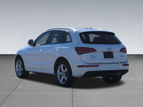 Used 2017 Audi Q5 2.0T Premium Plus w/ Technology Package image 4