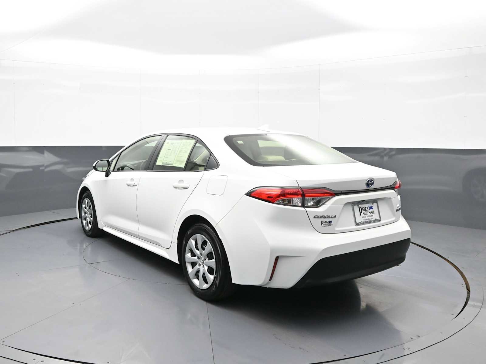 Used 2023 Toyota Corolla LE FWD image 8