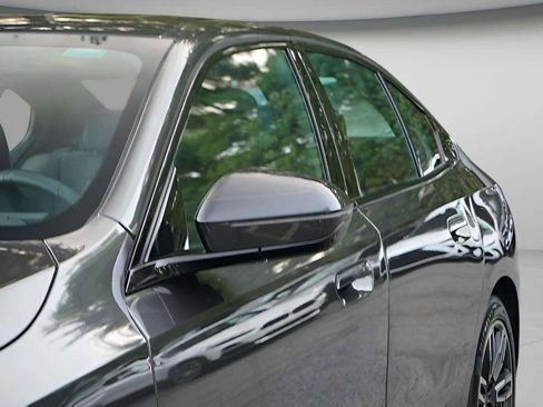 Used 2024 BMW 530i xDrive 530i xDrive image 58