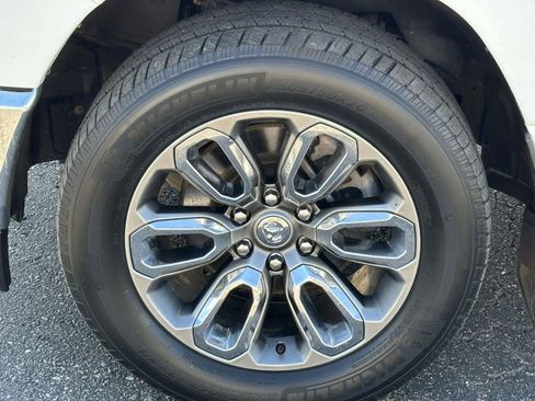 Used 2019 RAM 1500 Big Horn image 9