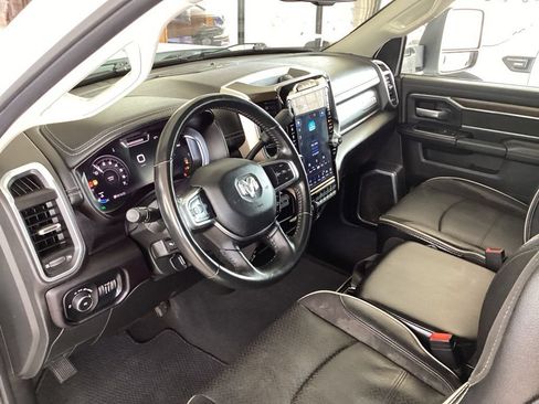 Used 2023 RAM 4500 Laramie AWD/4WD image 36