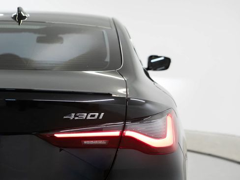 Used 2023 BMW 430i Coupe w/ M Sport Package RWD image 33