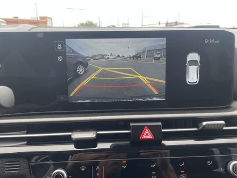 Used 2026 Kia Sportage LX FWD image 23