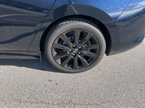 Certified 2025 MAZDA MAZDA3 s image 12