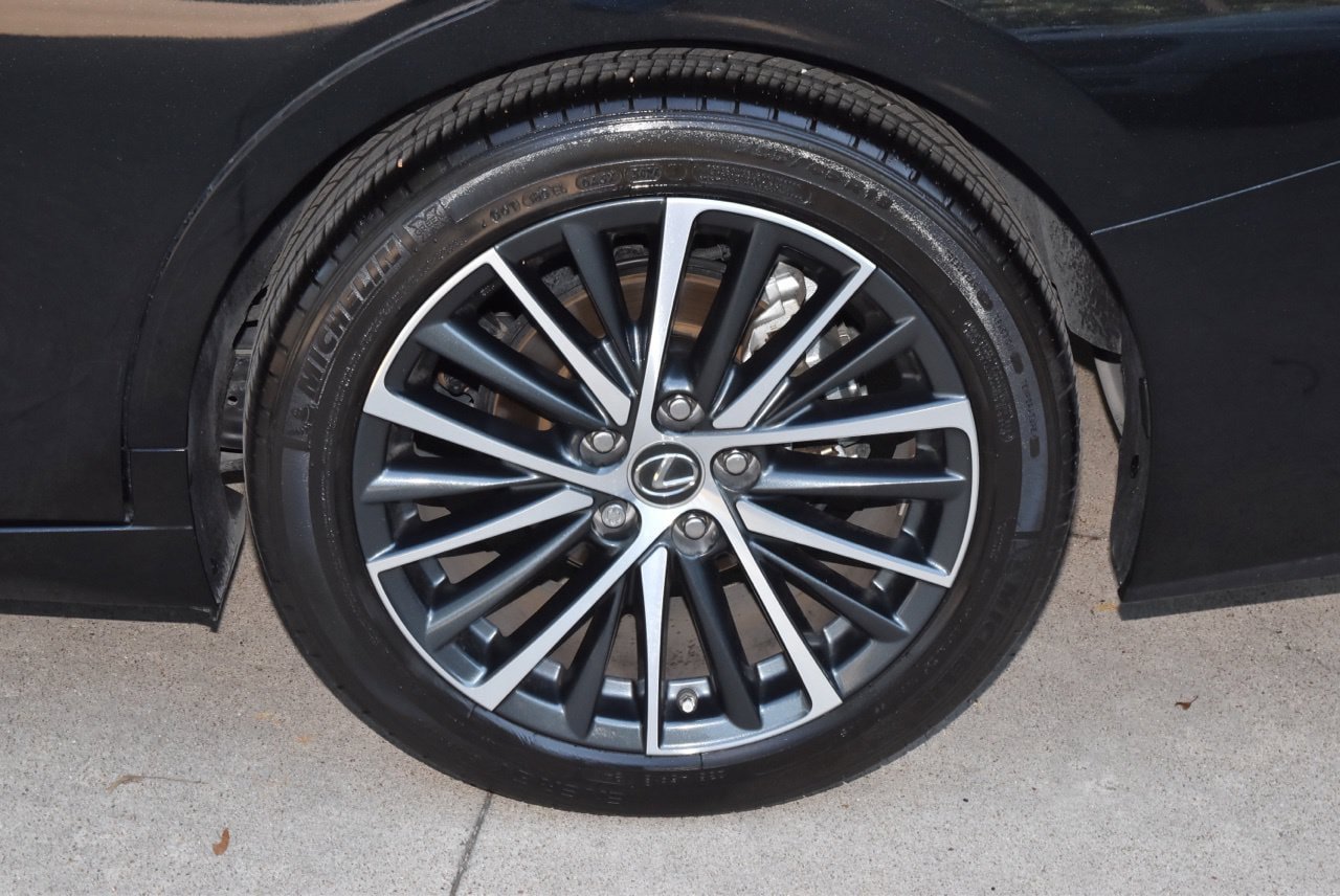 Used 2025 Lexus ES 350 w/ Premium Package FWD image 38