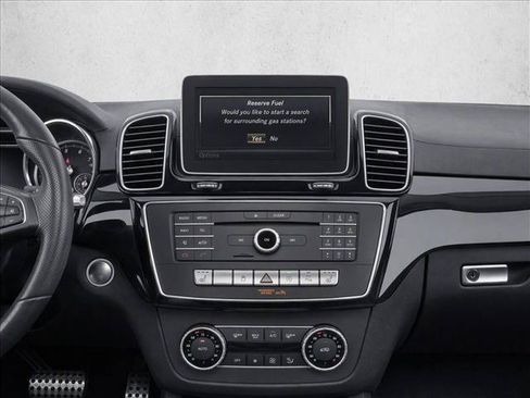 Used 2019 Mercedes-Benz GLE 400 4MATIC image 20