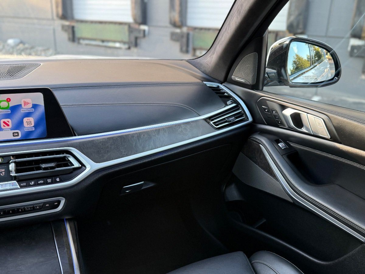 Used 2022 BMW X7 xDrive40i w/ Premium Excellence Package AWD/4WD image 21