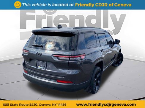 Used 2023 Jeep Grand Cherokee L Laredo image 5