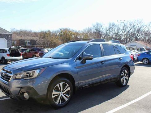 Used 2018 Subaru Outback 2.5i Limited image 1