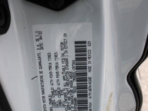 Used 2022 Toyota Tacoma SR RWD image 23