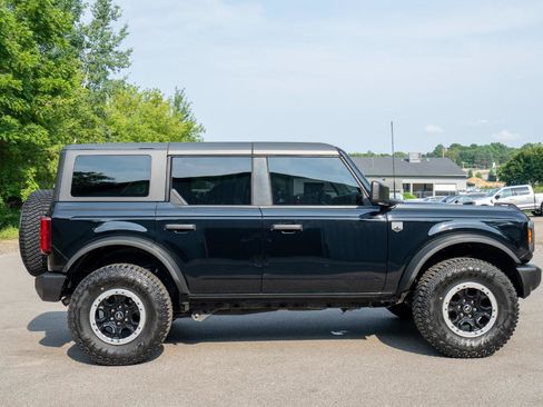 Used 2023 Ford Bronco Big Bend w/ Sasquatch Package AWD/4WD image 2