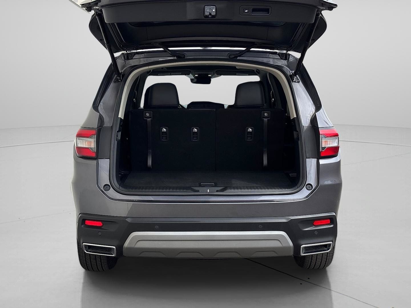 Certified 2025 Honda Pilot Touring image 5
