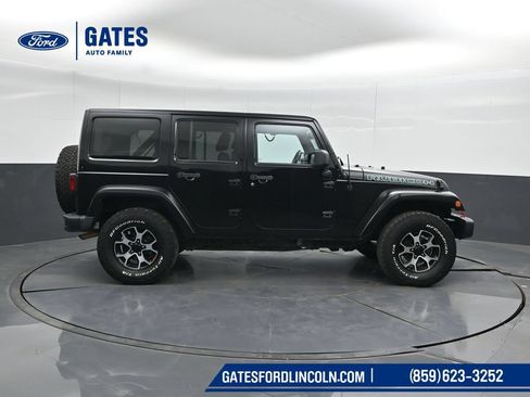Used 2013 Jeep Wrangler Unlimited Rubicon w/ Connectivity Group AWD/4WD image 3