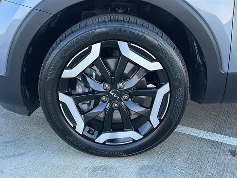Used 2025 Kia Telluride S FWD image 8