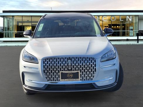 New 2025 Lincoln Corsair Premiere w/ Equipment Group 101A image 2