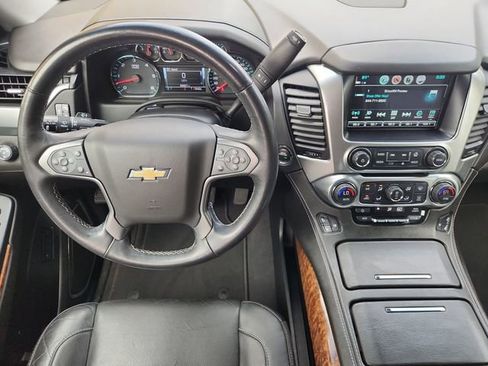 Used 2020 Chevrolet Suburban Premier RWD image 11
