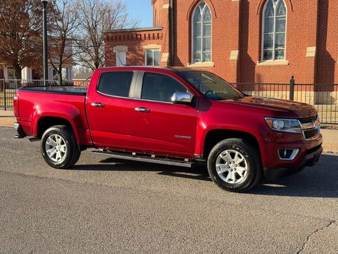 Used 2017 Chevrolet Colorado LT w/ Luxury Package, Chrome image 2
