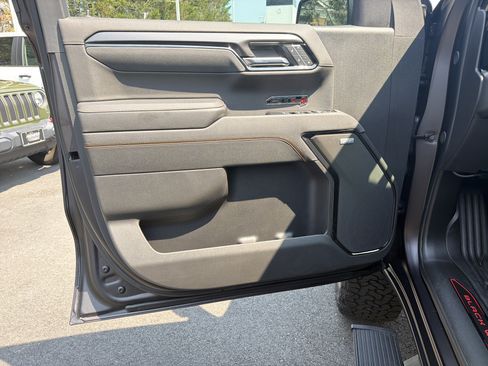 Used 2026 GMC Sierra 1500 AT4 w/ AT4 Premium Package AWD/4WD image 14