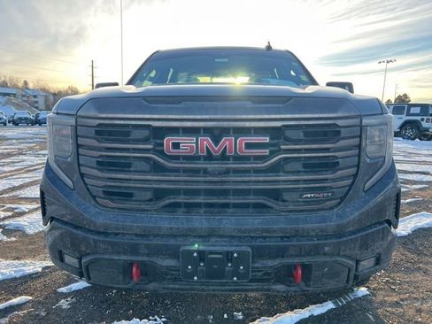 Used 2022 GMC Sierra 1500 AT4X image 10