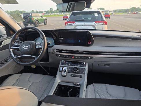 Used 2025 Hyundai Palisade SEL FWD image 10
