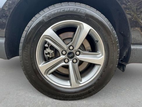 Certified 2024 Ford Edge SEL w/ Convenience Package AWD/4WD image 25