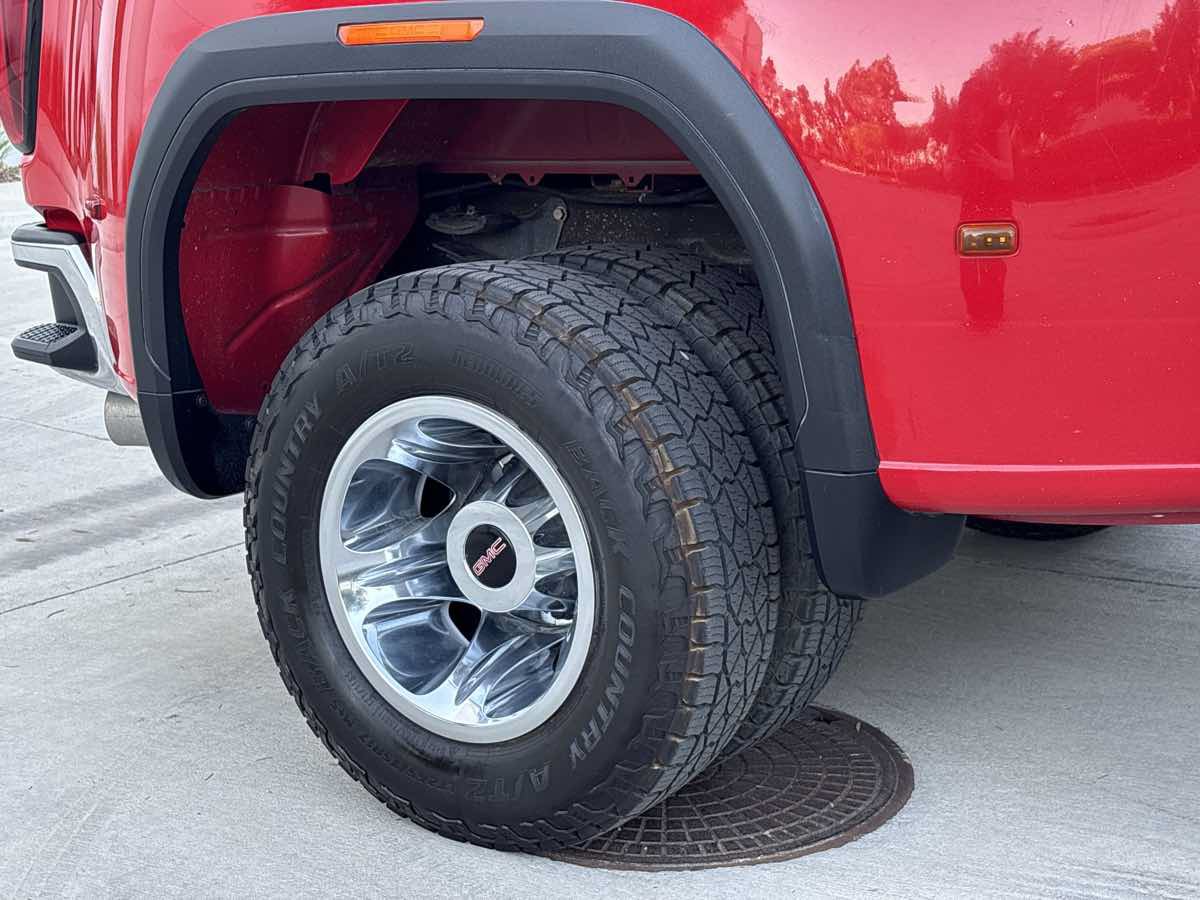 Used 2020 GMC Sierra 3500 SLT w/ Gooseneck/5TH Wheel Package AWD/4WD image 10