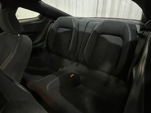 Used 2021 Ford Mustang GT RWD image 12