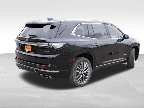 Used 2025 Buick Enclave Avenir AWD/4WD image 5