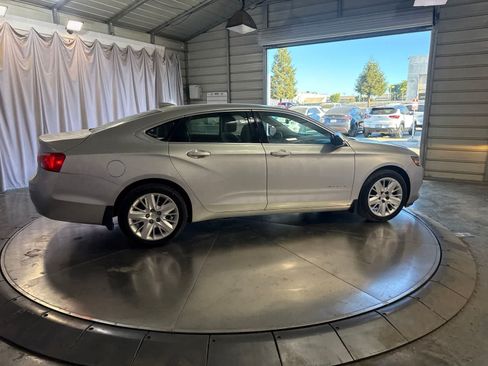 Used 2017 Chevrolet Impala LS FWD image 4