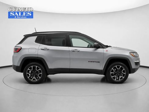 Used 2019 Jeep Compass Trailhawk AWD/4WD image 4