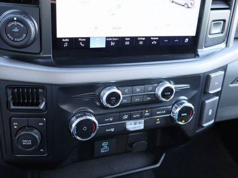 Used 2024 Ford F150 XLT image 18