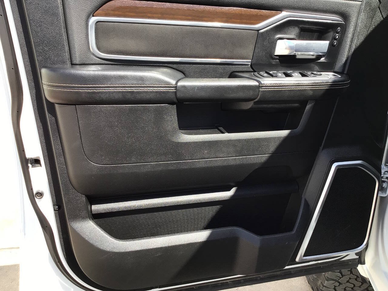 Used 2022 RAM 2500 Laramie AWD/4WD image 18