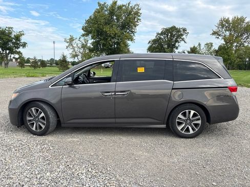 Used 2014 Honda Odyssey Touring image 4