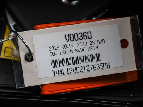 New 2026 Volvo XC40 B5 Plus w/ Protection Package Premier image 40