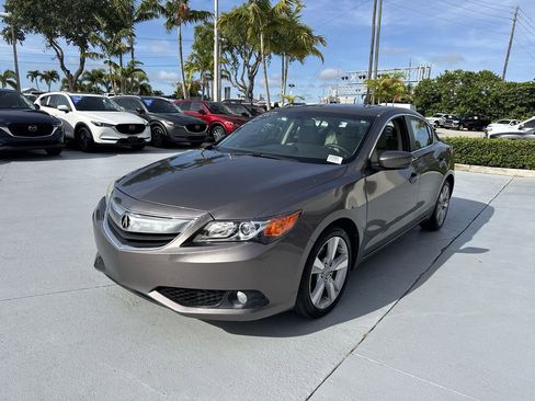 Used 2015 Acura ILX w/ Technology Package FWD image 9