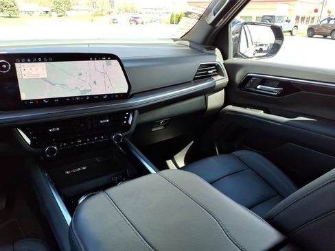 Used 2025 Chevrolet Tahoe LT image 19