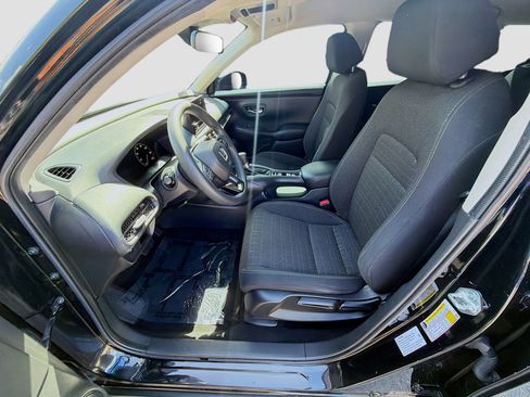 Certified 2024 Honda HR-V LX image 18