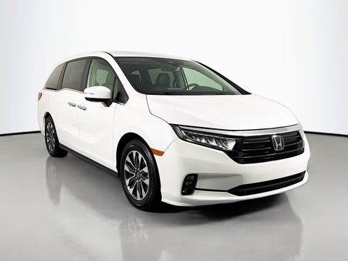 Certified 2023 Honda Odyssey EX-L image 3