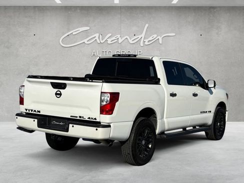 Used 2019 Nissan Titan SL w/ Midnight Edition image 16