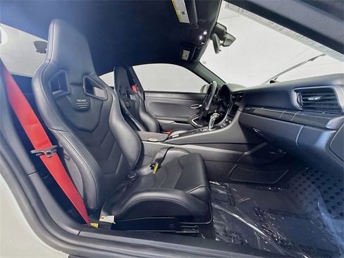 Used 2014 Porsche 911 GT3 w/ Sound Package Plus image 25