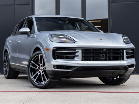 New 2026 Porsche Cayenne image 6
